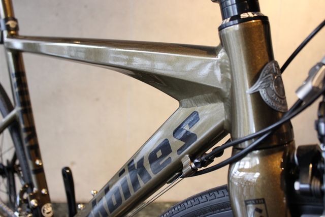 ブロンズの輝きをのせて rockbikes rocket : K&M CYCLE BLOG
