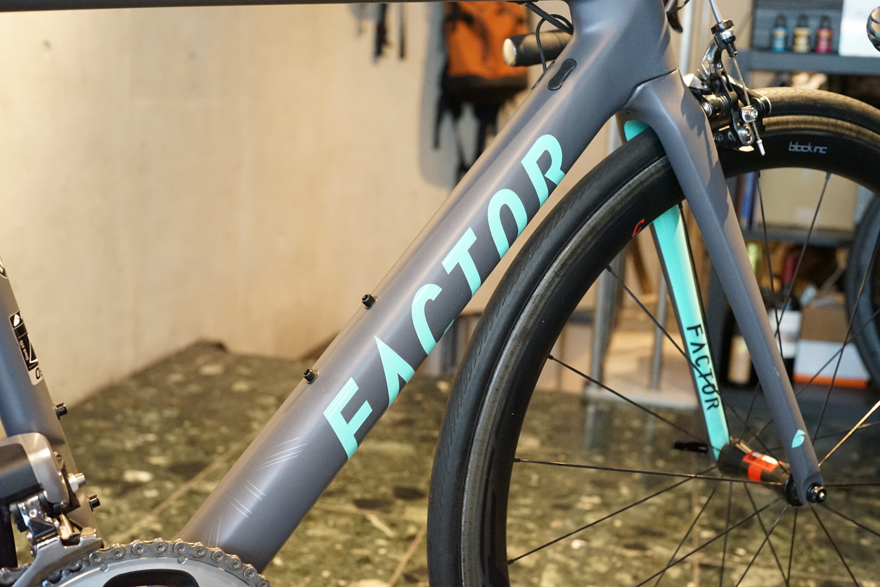 試乗車】FACTORの軽量オールラウンダー”O2”をご用意しました(〜7/15