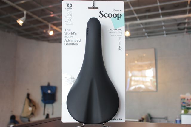 Fabric SCOOP サドル 各色揃って入荷中 : K&M CYCLE BLOG