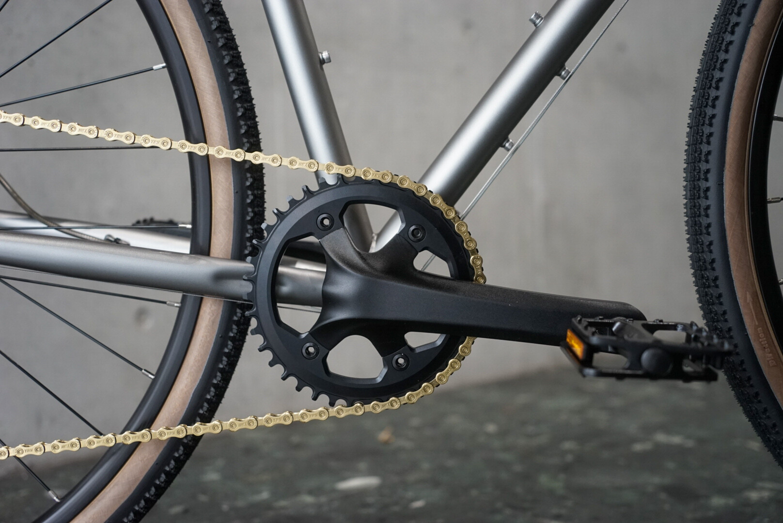 Masiの人気クロモリグラベルロード