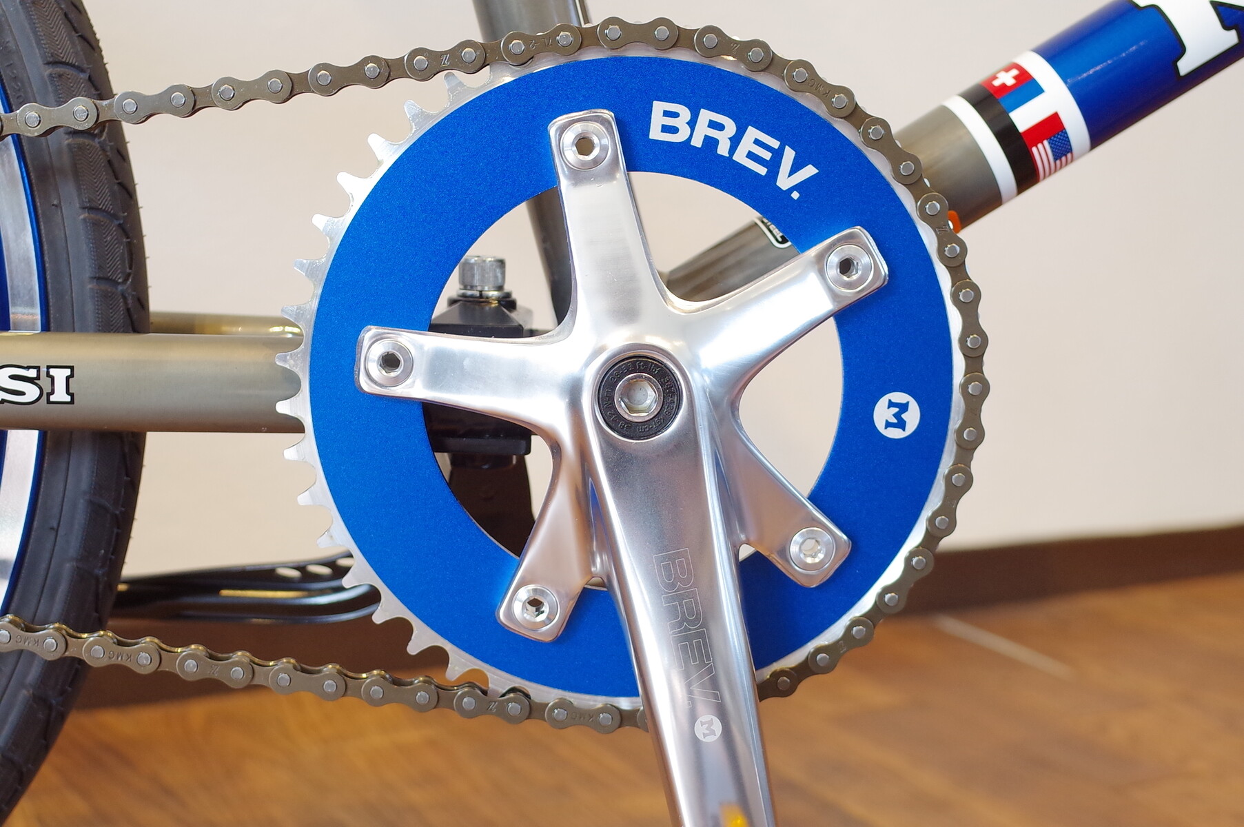 MASIが作るシングルスピードの新しいカタチ MINIVELO FIXED MASIが作るシングルスピードの新しいカタチ MINIVELO FIXED