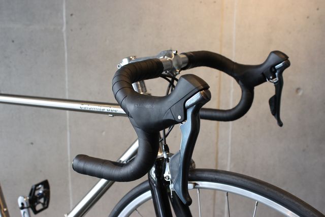より快適なライドを求めて。Calamita due STI化(Tiagra より快適なライドを求めて。Calamita due STI化(Tiagra