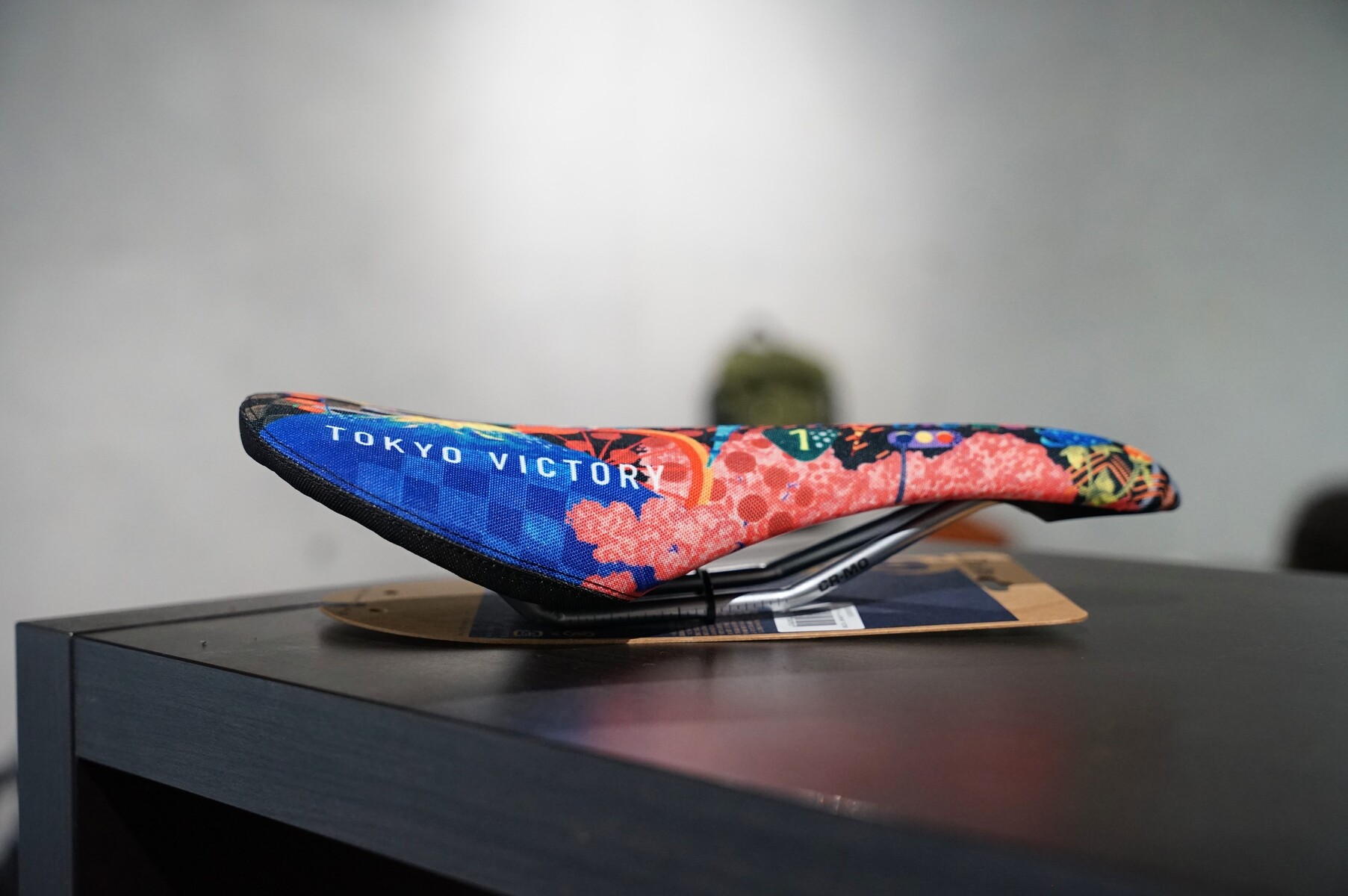 ＜KAAKさん専用＞サドル＋花の版画＋サンタ＋デニーロールの4点 △さんかく△ (@3kaku4kakuu) / X