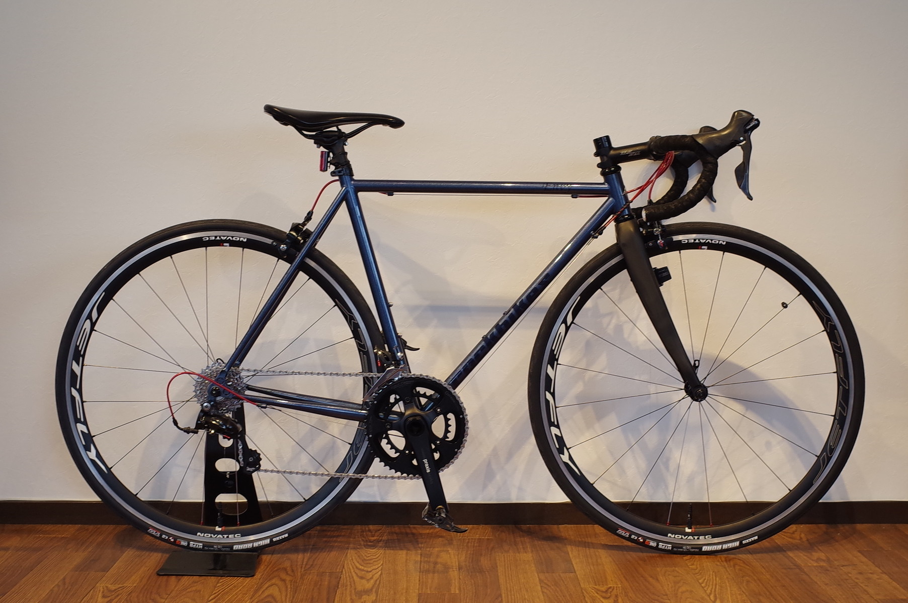 通勤用や初めてにどうですか？クロモリロードバイク KHS CLUB 900