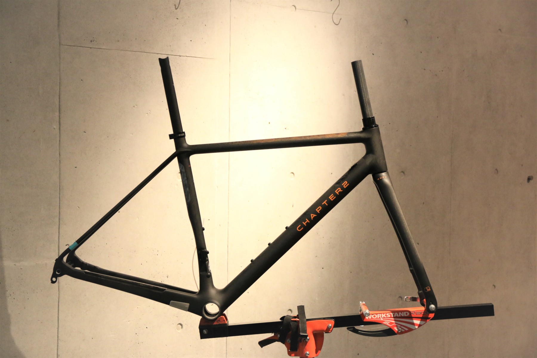 chapter2 Huruフレームセット SizeL カーボン 軽量 CHAPTER2 HURU 登り