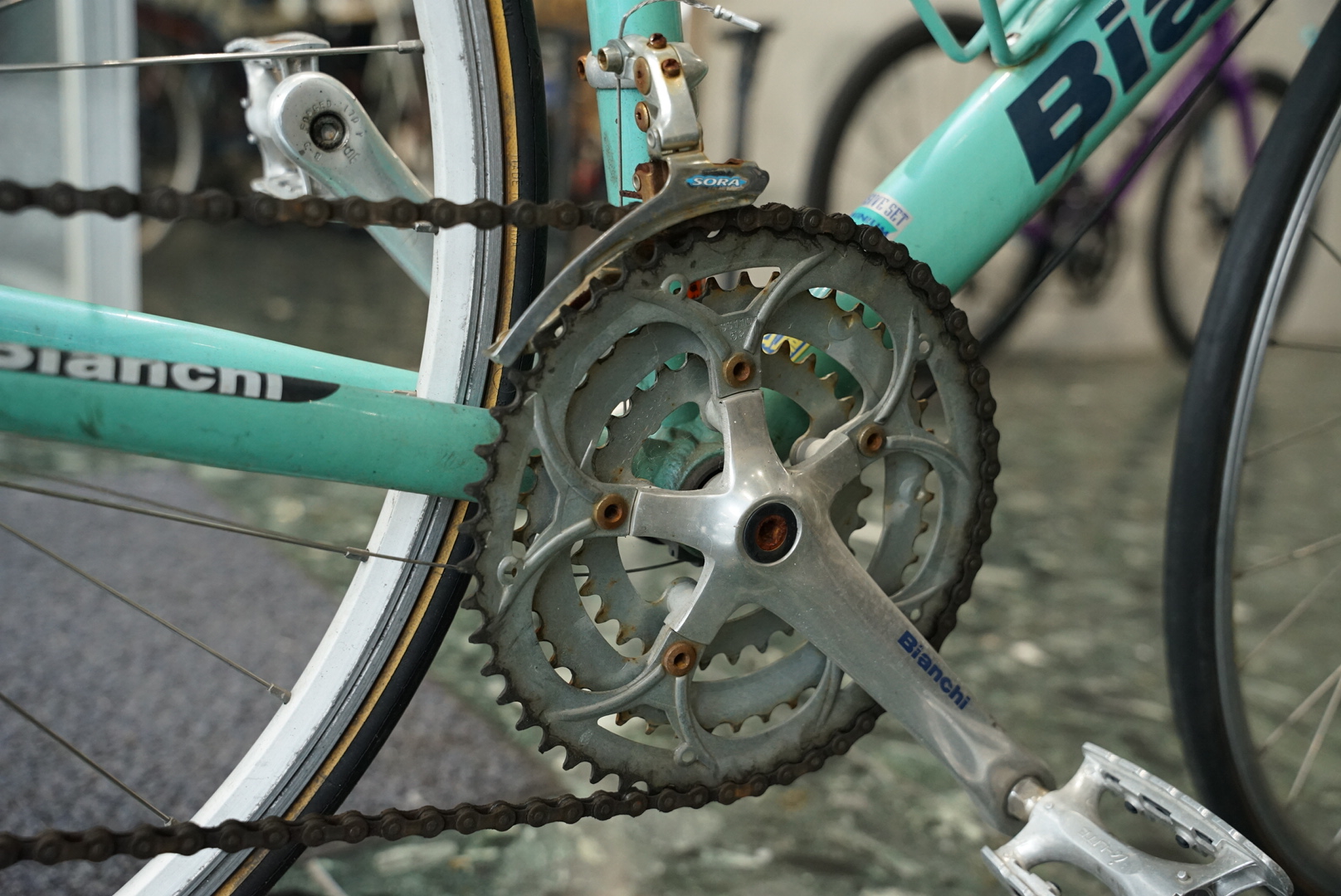 長年保管されていたバイクを復活！Bianchiメンテナンス : K&M CYCLE BLOG