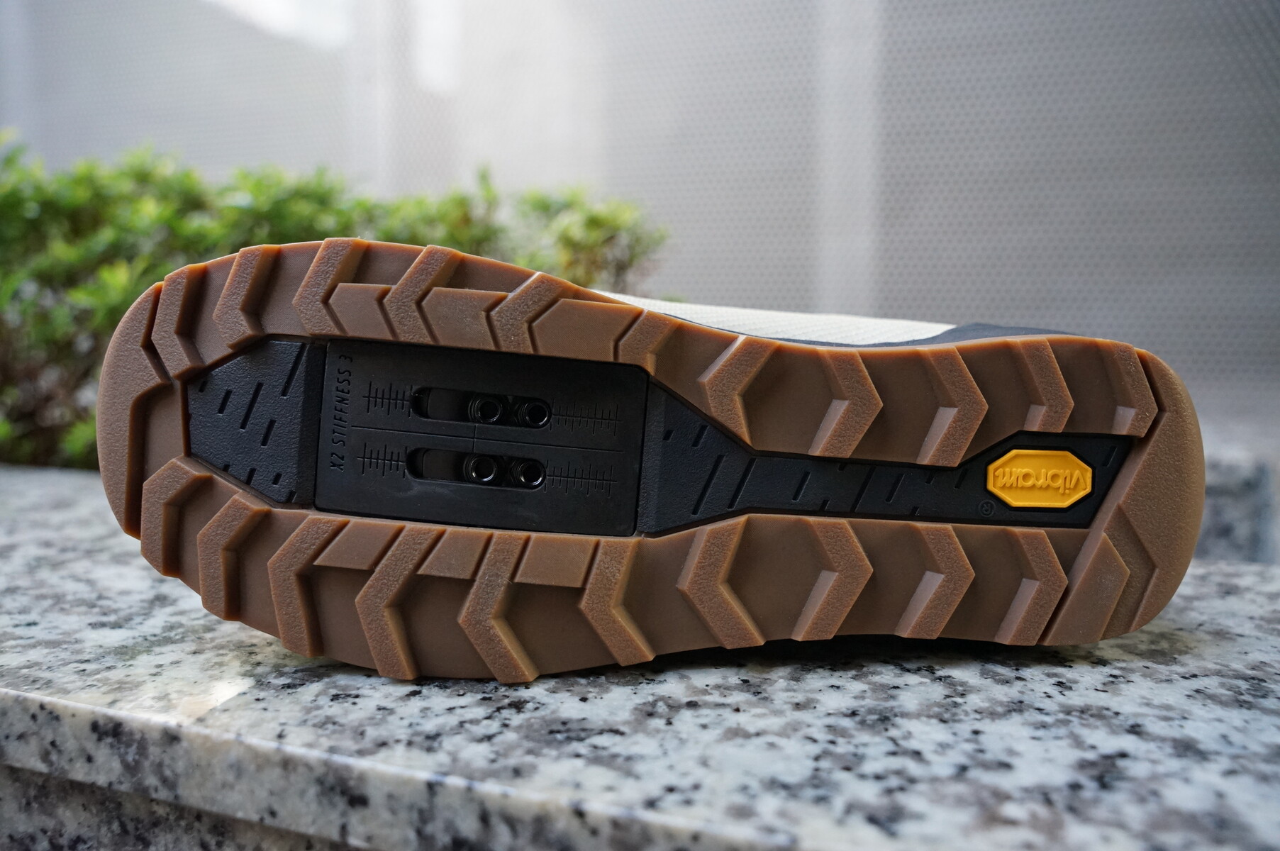 しっかり歩けるfizik Terra Ergolace X2に新色追加！ : K&M CYCLE BLOG