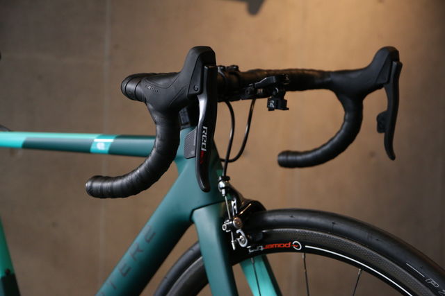 乗ってわかるスペックを超えた良さ。CHAPTER 2 TERE カスタム : K&M