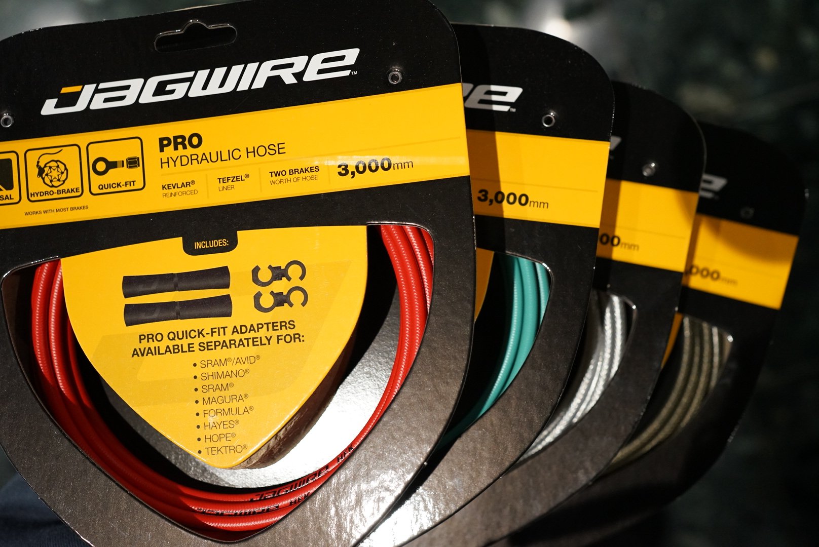 ブレーキホースにも彩りを!Jagwire PRO HYDRALIC HOSE : K&M ブレーキホースにも彩りを!Jagwire PRO HYDRALIC HOSE : K&M