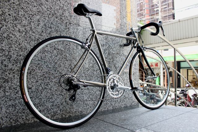 calamitaのdue+に本命のあのカラーが登場！ : K&M CYCLE BLOG