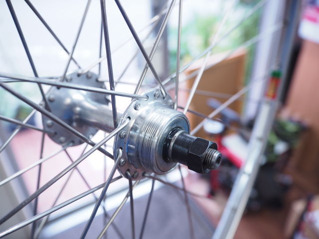 ヴィンテージホイールをレストア。MAILLARD HUB×MAVIC MODULE E2 RIM手 ...