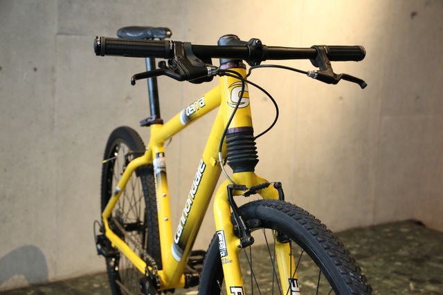 キャノンデール テラ　CANNONDALE TERRA キャノンデール CANNONDALE テラ TERRA 2002年モデル シマノ 8S アルミ