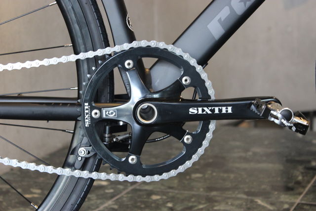 rock bikes  tomahawk ピストバイク ストリートにはオーバースペック？rockbikesのハイエンドピスト