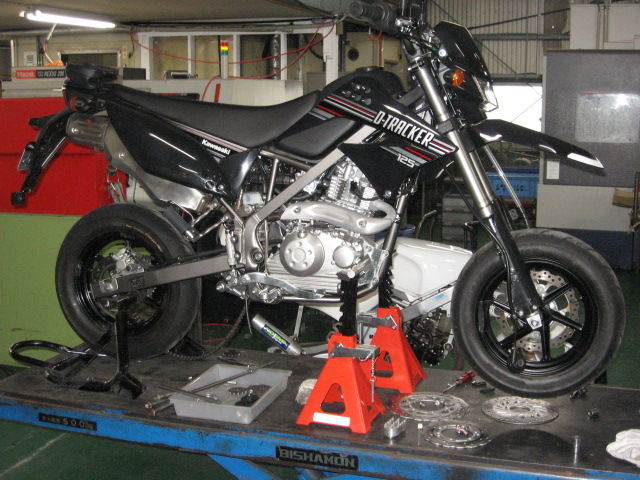 D－トラッカー125の12インチ仕様 : K&T 高田孝慈