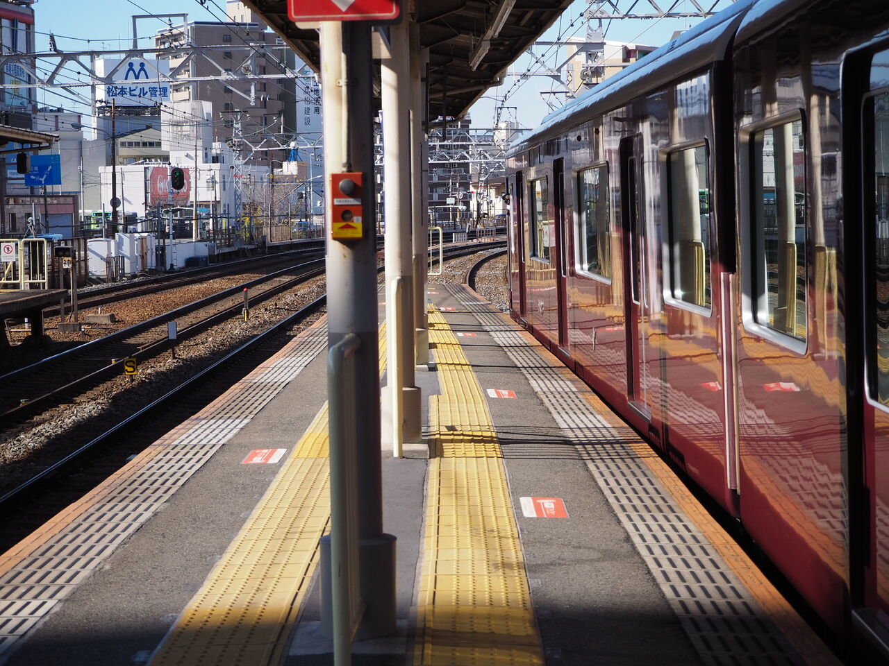 大阪 阪急中津駅の双頭レール にわかの日々 廃線跡巡り