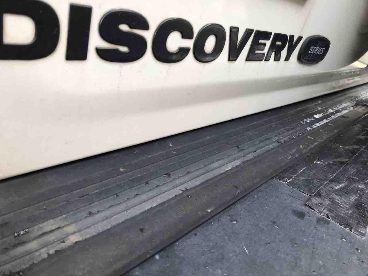 Discovery エンジンかからない エアサス ドアロック Abs 油っ手で書く日記