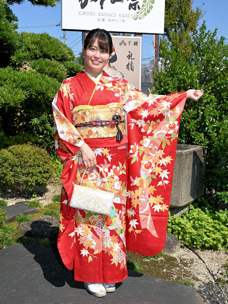 21.10.03chisoufurisode1