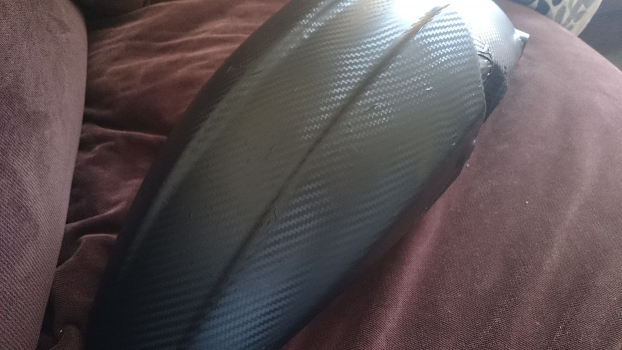 バリオス２のフロントフェンダーをカーボン調にしました 大学生とバリオス2のバイクライフ