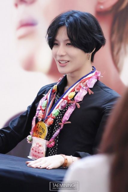 Shinee テミンファンサイン会で示し合わせたようなファンたちww 髪飾り七変化画像 韓国芸能これくしょん 韓これ Shinee テミンファンサイン会で示し合わせたようなファンたちww 髪飾り七変化画像 韓国芸能これくしょん 韓これ