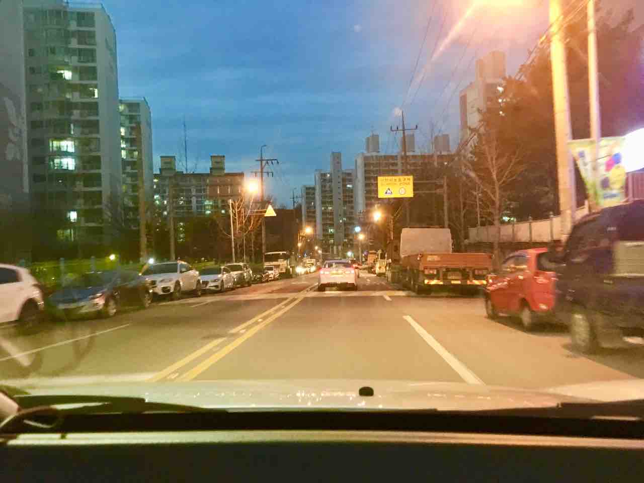 韓国ではどこでも駐車していいいの 韓国のおもしろい車 事情 5選 載昊との暮らし 韓国ではどこでも駐車していいいの 韓国のおもしろい車 事情 5選 載昊との暮らし