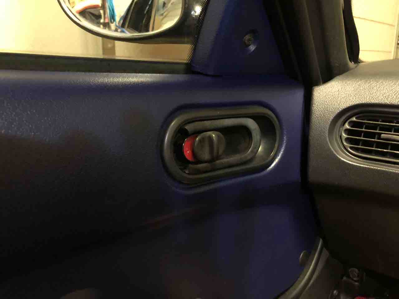 Az 1内側ドアノブ交換 ランたぷのblog