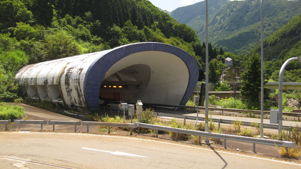 新潟県側の関越トンネル横まで行ってみた ランたぷのblog