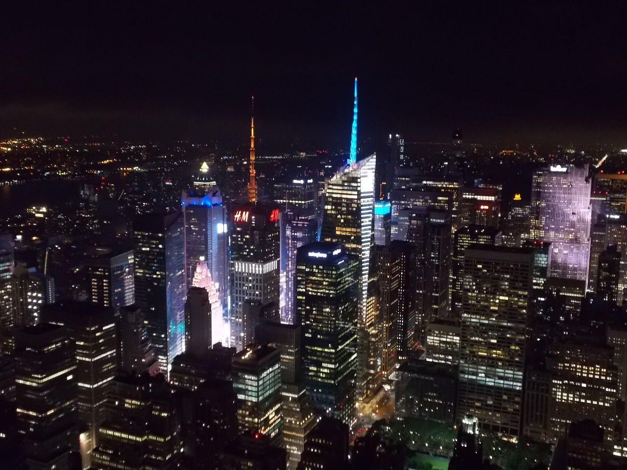 Nyで観光ー自由の女神 タイムズスクエア 夜景 5 30 31 かんにゃんの世界一周お姉ちゃん巡りの旅 ツーリング