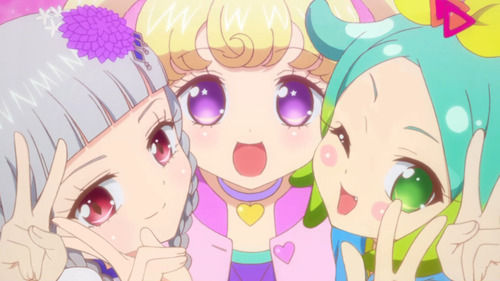 ずっと何となく見てたプリパラにハマりそうや助けてくれ