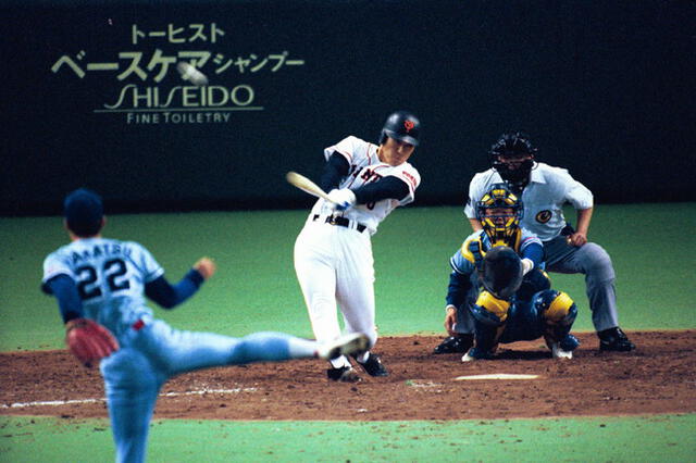 野球 巨人時代の松井秀喜 本当は 背番号５ が欲しかった てっきり岡崎さんが譲ってくれると 野球の道は虹色に輝く 野球まとめ