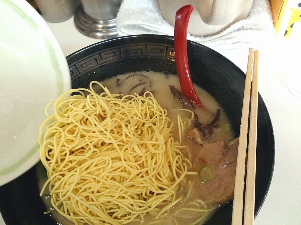 粉落とししたラーメンの麺wwwwwwwwwwww 孤独のグルメ速報 粉落とししたラーメンの麺wwwwwwwwwwww 孤独のグルメ速報