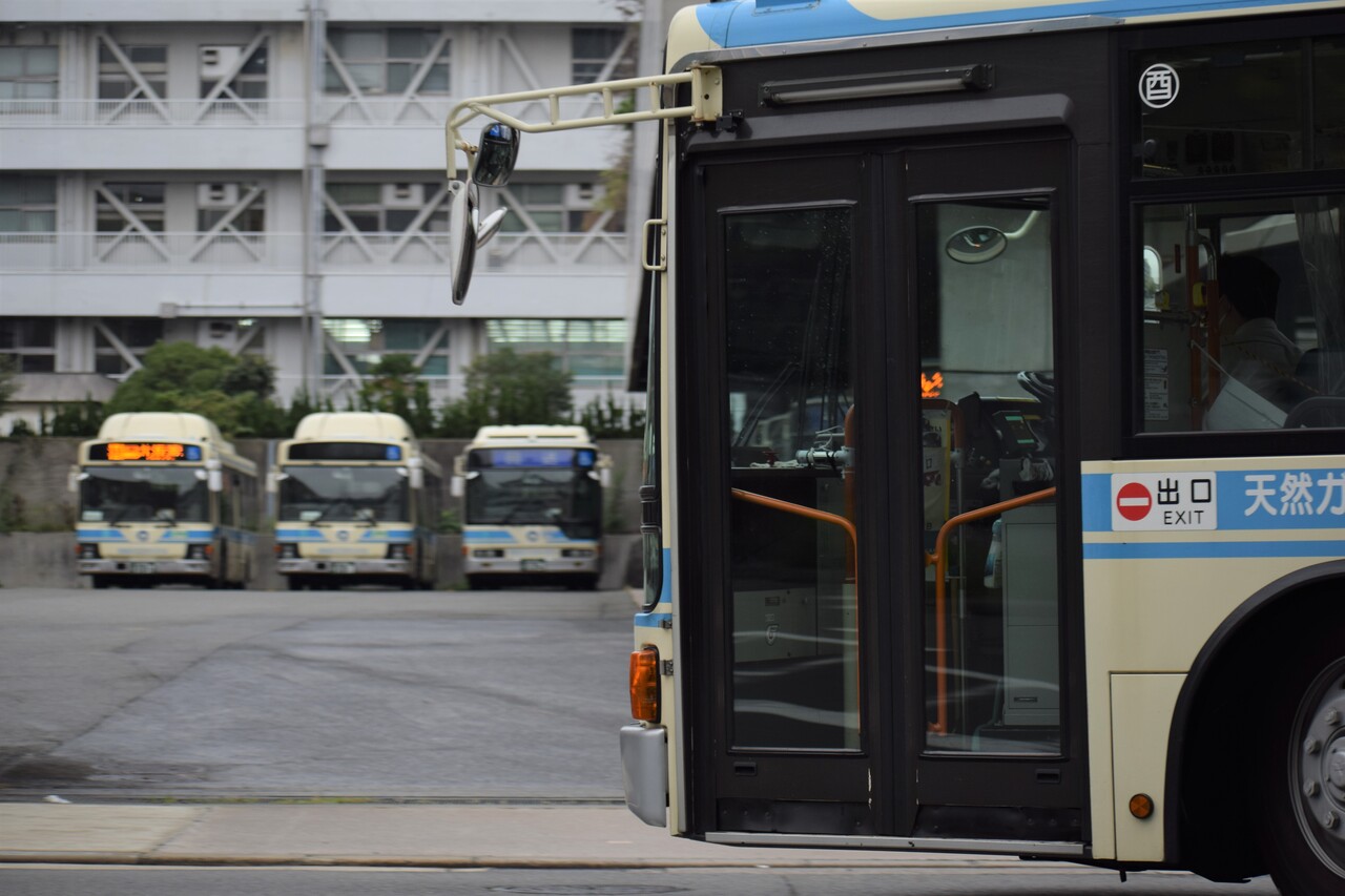 大阪シティバス 天然ガスバス終焉の時 さよならすべてのcng エスラインナ 大阪シティバス 天然ガスバス終焉の時 さよならすべてのcng エスラインナ
