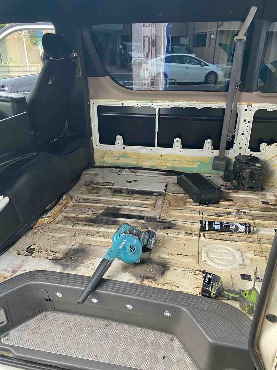 ハイエースdiy 内装大掃除 心 和 仁 伝 ハイエースdiy 内装大掃除 心 和 仁 伝