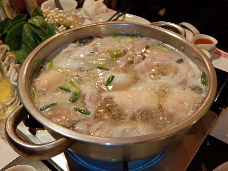 関西B級グルメ三田会 : 2025.04 タイ料理in神戸
