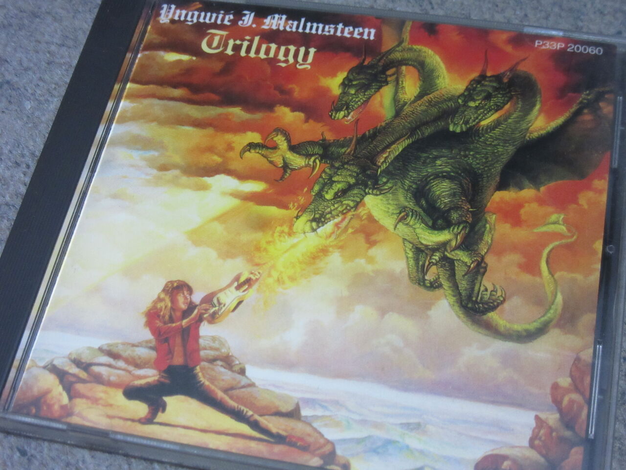 これもダサいジャケで有名 Yngwie Malmsteenの３rdアルバム Trilogy 1986年 鋼鉄海航海日誌 Hm Hrな日々