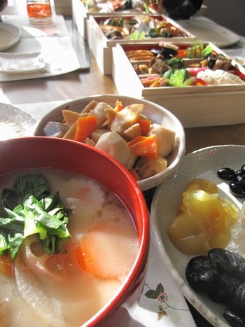 お正月 おせち料理 お雑煮