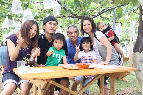 信州 長野県 生坂村 巨峰狩り ぶどう狩り 季来里ふぁーむすずき