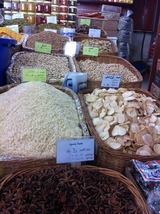 20121112_Qatar_Market2sm