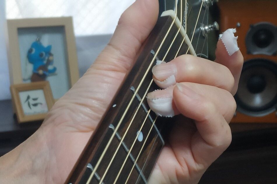 ギター用の指サック 仁科カオル の Yah Yah Yah
