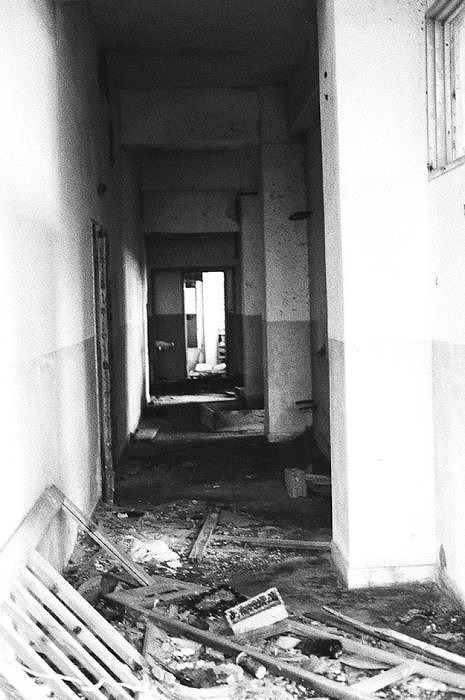 haunting_black_and_white_photos_of_japans_ghos_07