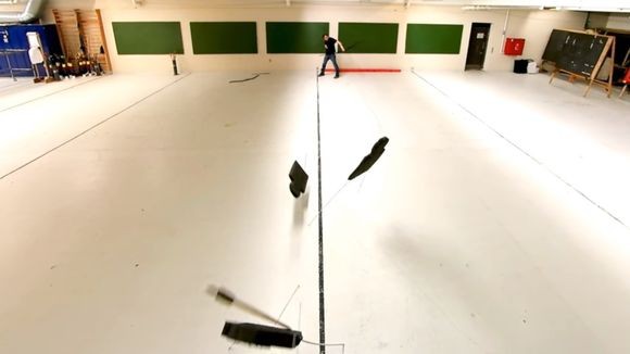 矢が曲がって飛んでった 洋弓による変わり射ちの妙技 カラパイア 矢が曲がって飛んでった 洋弓による変わり射ちの妙技 カラパイア