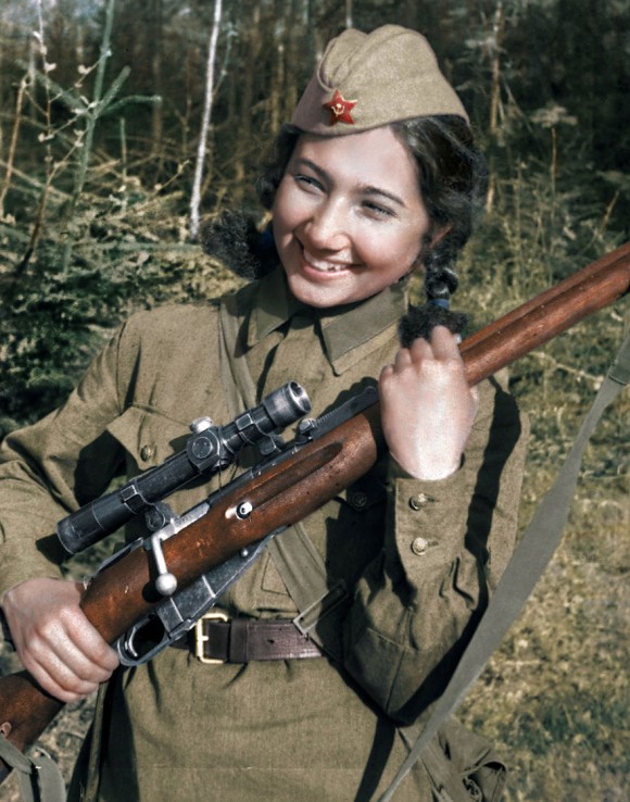 第二次世界大戦中に活躍したロシアのスナイパー女性兵士たちの写真をカラー化 カラパイア