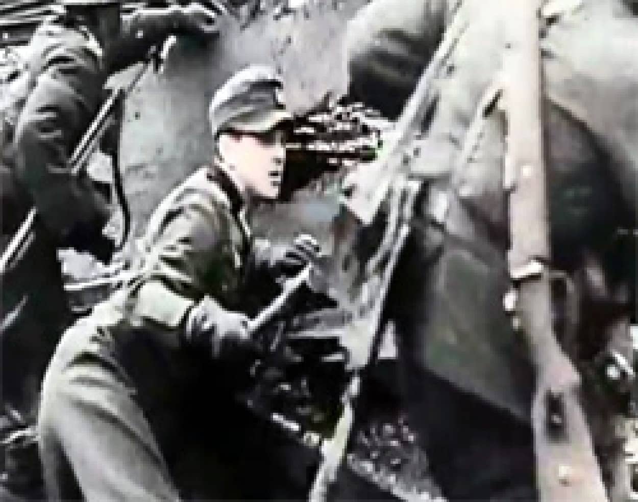 第二次世界大戦の激動が今鮮明に蘇る、対戦当時の映像をカラー化「Combat Footage From WW2」 : カラパイア