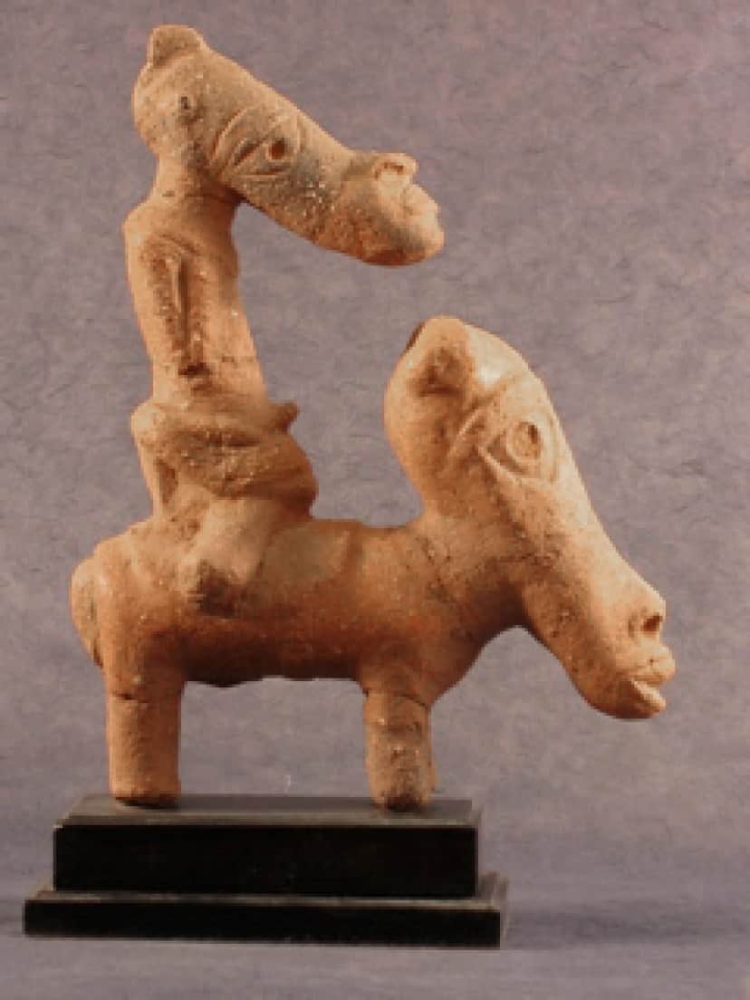 A_man_ride_a_horse,Nok_terracotta_figurine