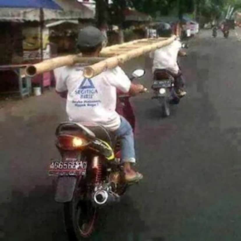 自転車 が 倒れ ない 理由 物理