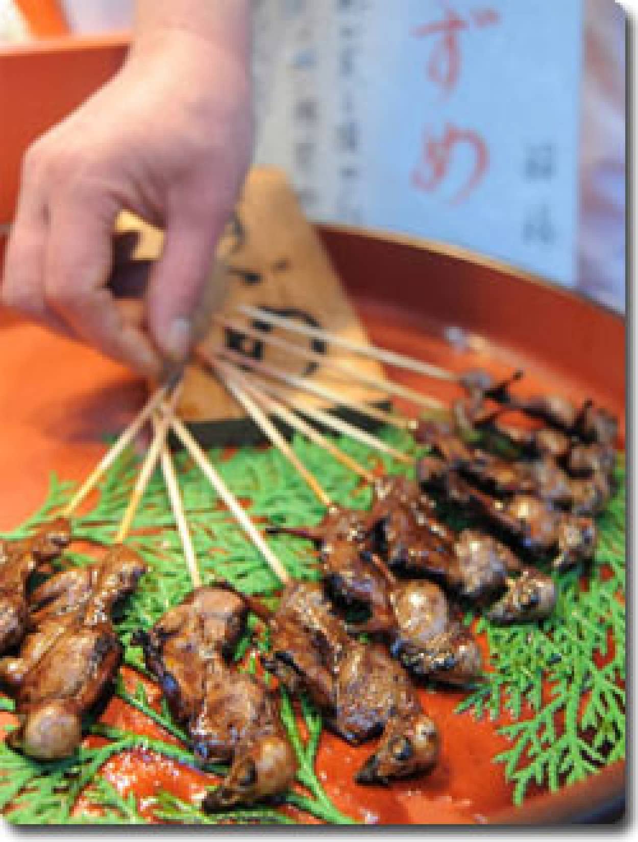 絶滅寸前の危機 伝統の食品 スズメの焼き鳥 カラパイア