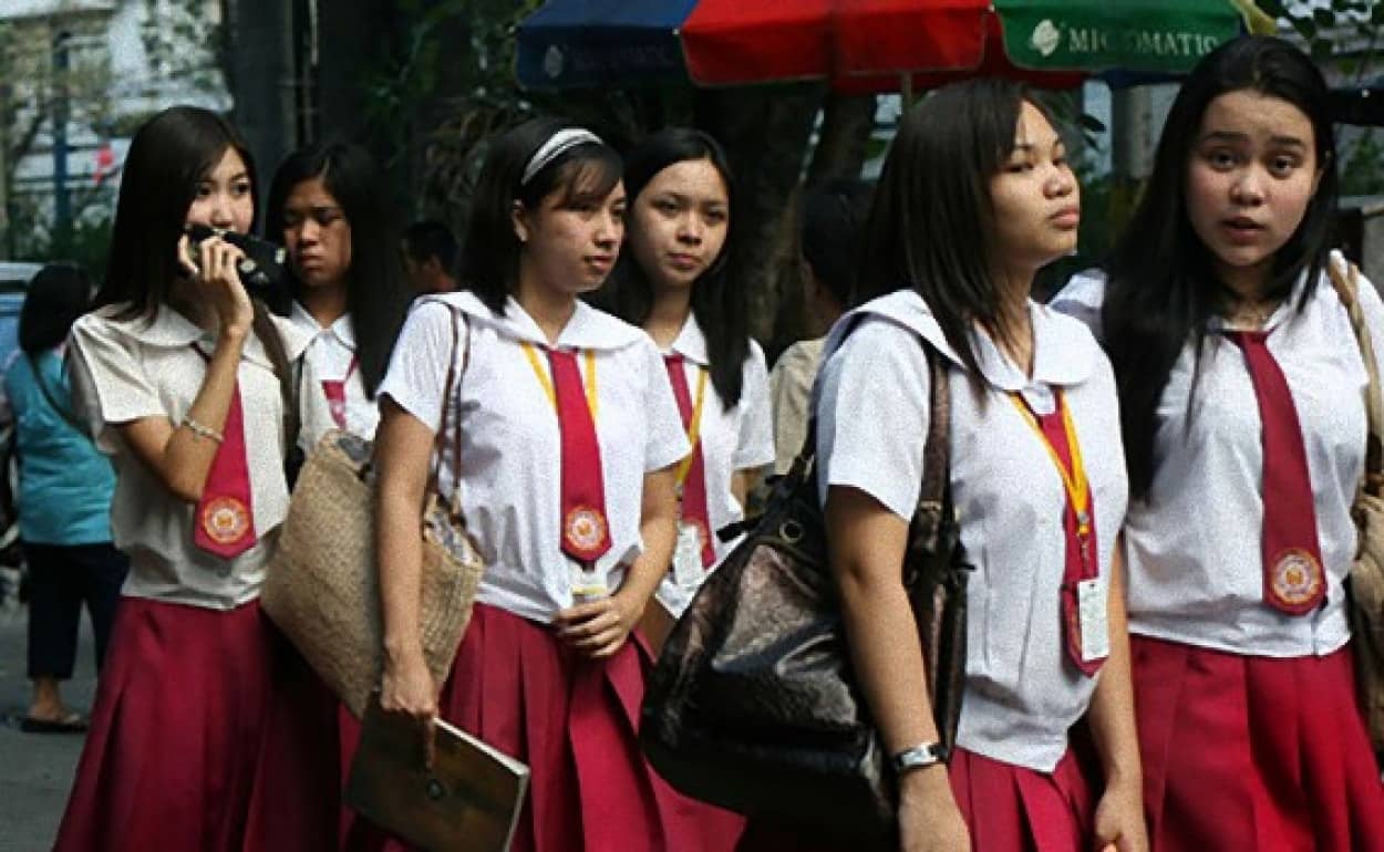 さあ学校のはじまりだ 世界22か国の制服図鑑 カラパイア