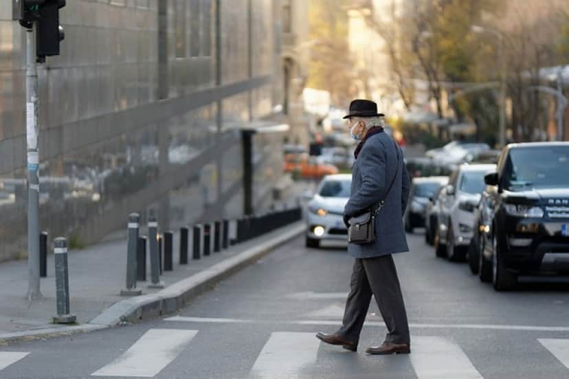 elderly-man-6792215_640