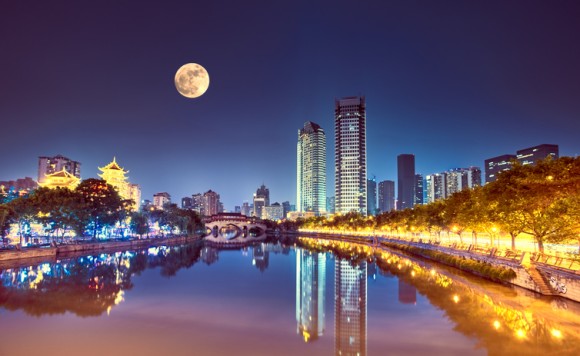年に 人工月 を打ち上げる計画を発表 本物の月の8倍の明るさで街灯の代わりに 中国 カラパイア