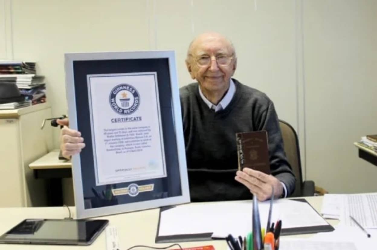 勤続84年でギネス記録となった100歳男性