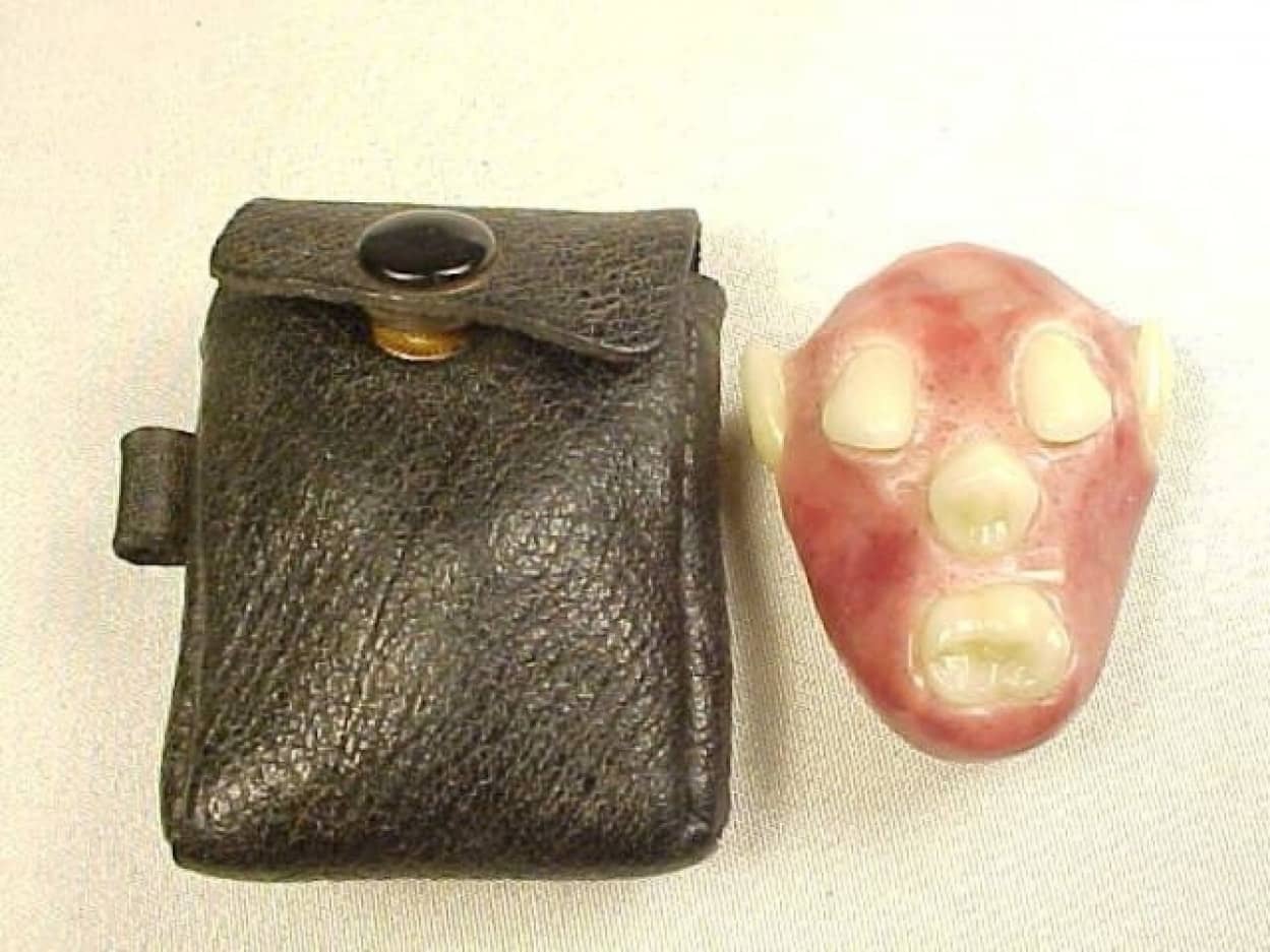 謎物体